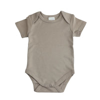 Romper Korte Mouw Extra Soft Sesam – 100% Biologisch Katoen