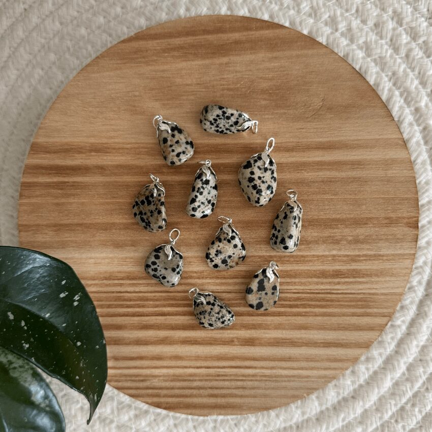 baby-natura-dalmatier-jaspis-edelsteen-hanger